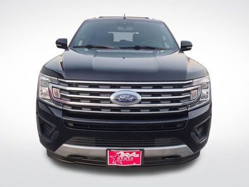 Used 2020 Ford Expedition XLT w/ Equipment Group 202A AWD/4WD image 11