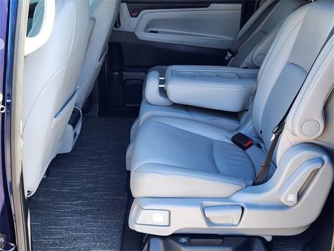Used 2024 Honda Odyssey EX-L image 23