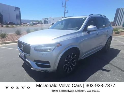 Used 2018 Volvo XC90 T6 Momentum w/ Convenience Package image 1