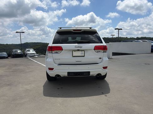Used 2019 Jeep Grand Cherokee Overland AWD/4WD image 10