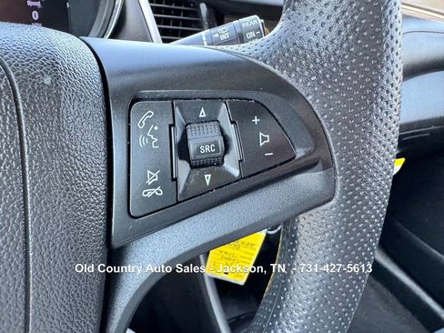 Used 2019 Chevrolet Trax LS image 28