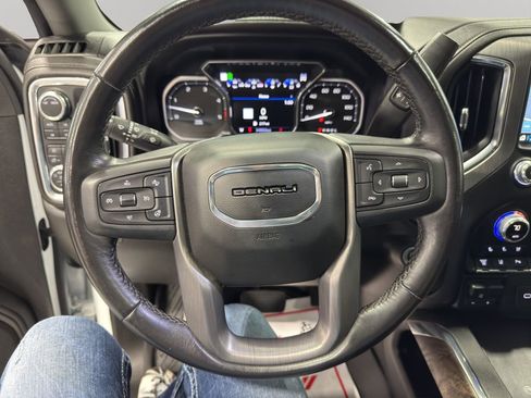 Used 2022 GMC Sierra 2500 Denali image 22