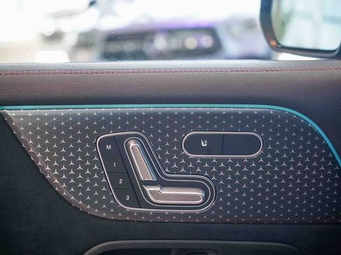 Used 2024 Mercedes-Benz EQB 350 4MATIC SUV image 20