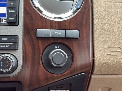 Used 2011 Ford F250 Lariat w/ Lariat Ultimate Pkg image 26