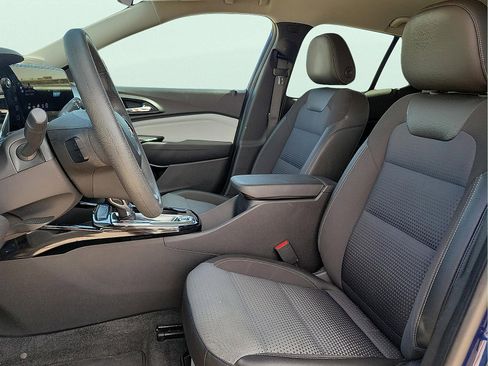 Used 2024 Chevrolet Trax LT image 12