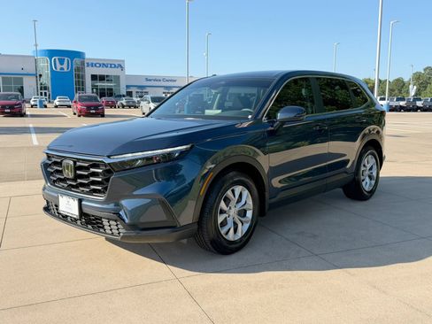Certified 2025 Honda CR-V LX image 3