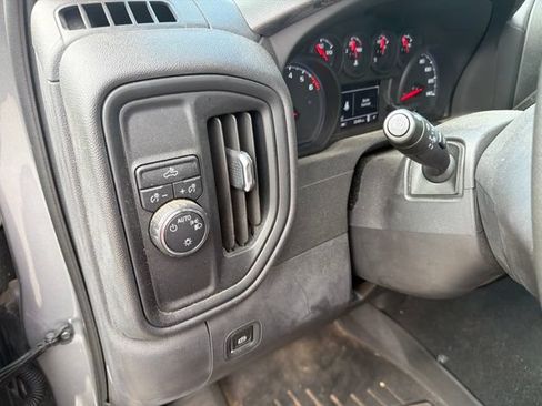 Used 2024 Chevrolet Silverado 1500 Custom RWD image 11