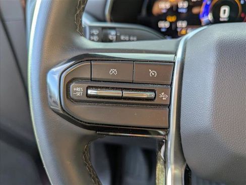 Used 2024 Chevrolet Colorado LT w/ LT Convenience Package image 12