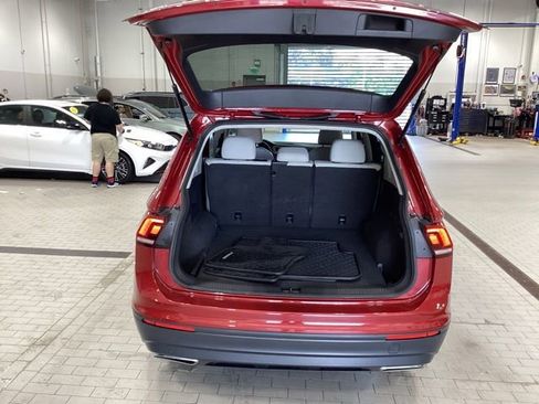 Used 2019 Volkswagen Tiguan SE AWD/4WD image 13