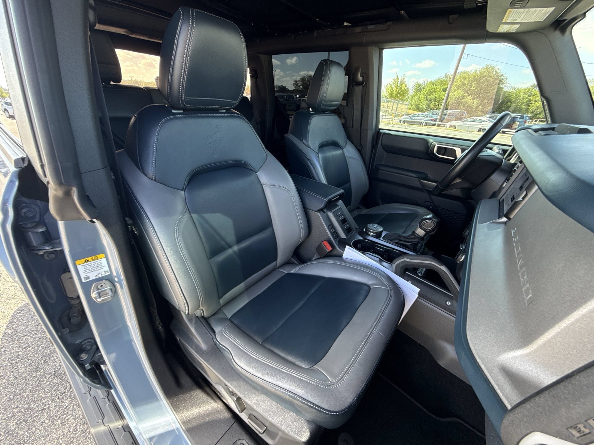Used 2024 Ford Bronco Outer Banks AWD/4WD image 25