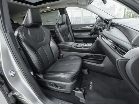 Used 2025 INFINITI QX60 Luxe image 38