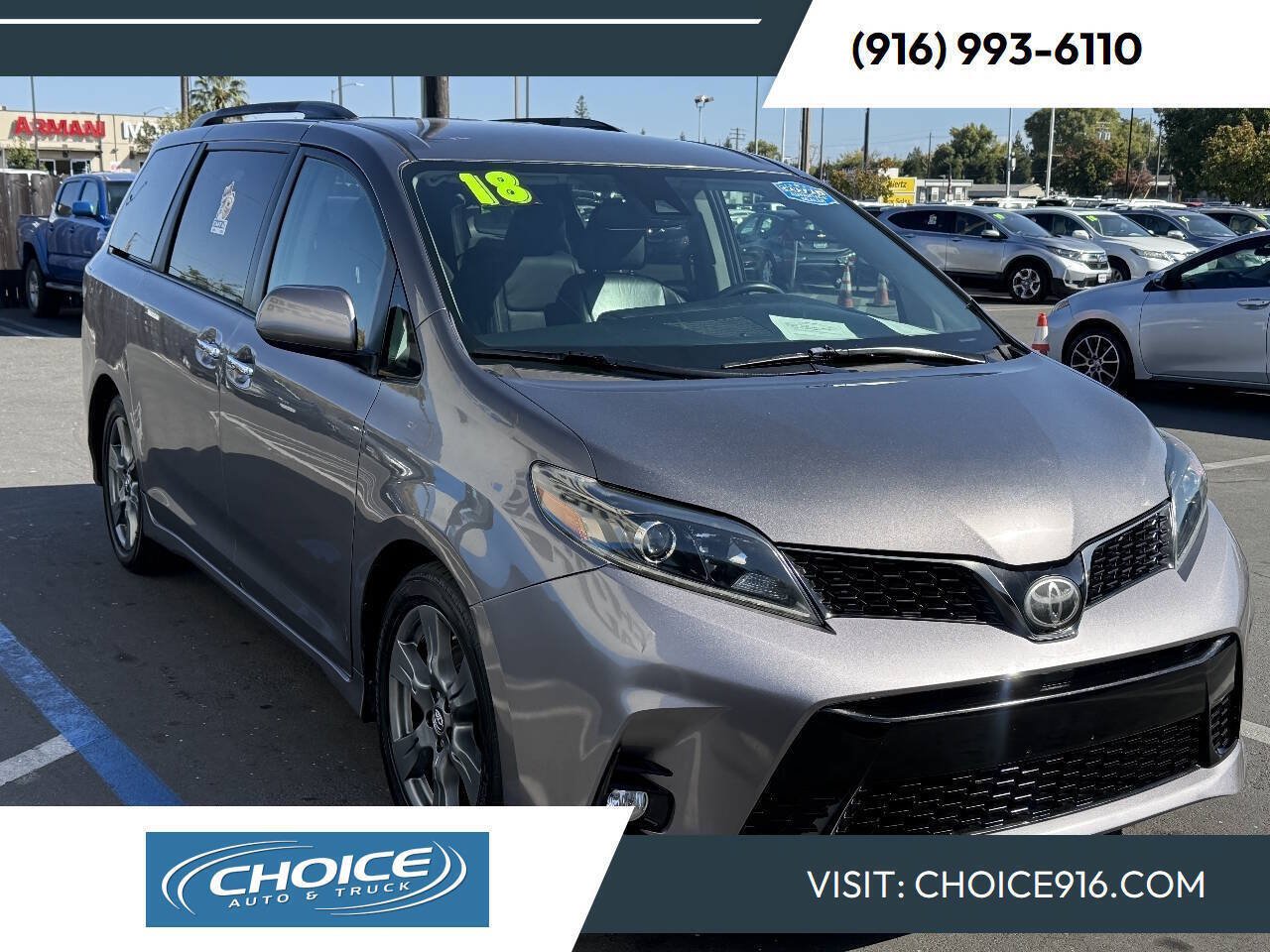 Used 2018 Toyota Sienna SE FWD image 1