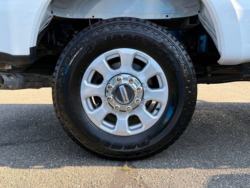 Used 2023 Ford F350 XLT w/ FX4 Off-Road Package AWD/4WD image 29