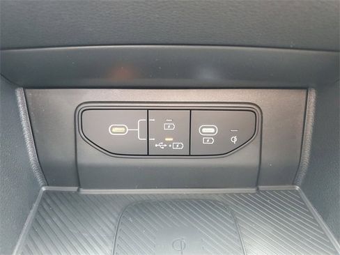 New 2026 Kia Sportage EX w/ EX Panorama Roof Package image 43