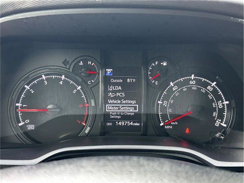 Used 2021 Toyota 4Runner SR5 Premium w/ Moonroof Package AWD/4WD image 19