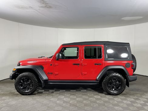 Used 2022 Jeep Wrangler Unlimited Sport image 3