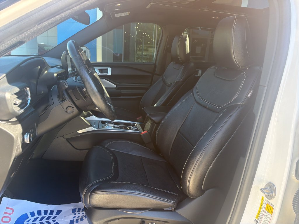 Used 2020 Ford Explorer ST w/ Premium Technology Package AWD/4WD image 9