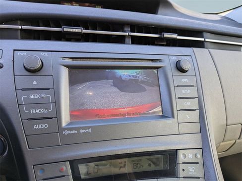 Used 2015 Toyota Prius Four image 21