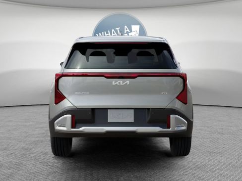 Used 2027 Kia Seltos LX AWD/4WD image 5