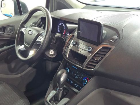 Used 2019 Ford Transit Connect XLT image 9