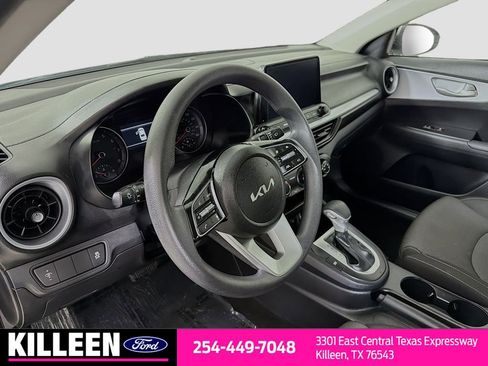 Used 2024 Kia Forte LXS FWD image 10