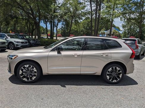 New 2026 Volvo XC60 B5 Plus w/ Protection Package Premier image 7