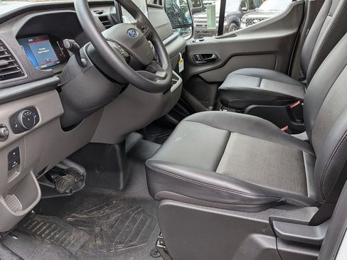 New 2026 Ford Transit 250 148 Medium Roof w/ Load Area Protection Package image 14