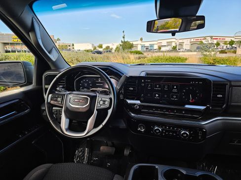Used 2024 GMC Sierra 1500 Elevation AWD/4WD image 30