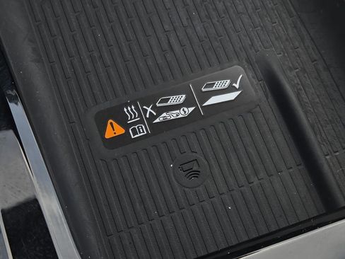 Used 2025 Buick Enclave Avenir w/ Super Cruise Package image 20