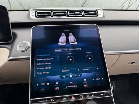 Used 2022 Mercedes-Benz S 500 4MATIC image 21