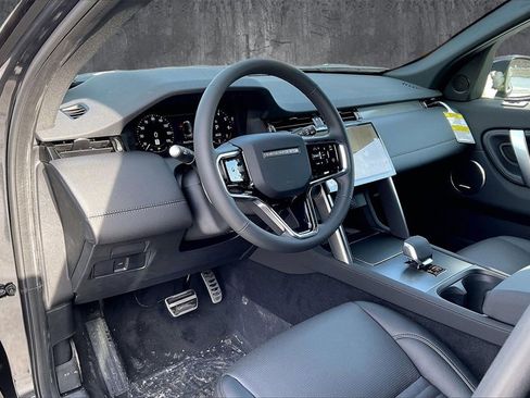 New 2026 Land Rover Discovery Sport Landmark image 7