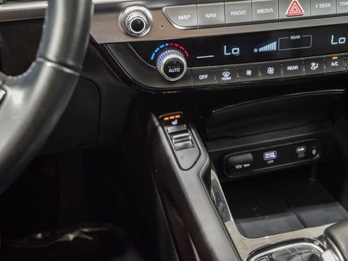 Certified 2025 Kia Telluride S AWD/4WD image 20