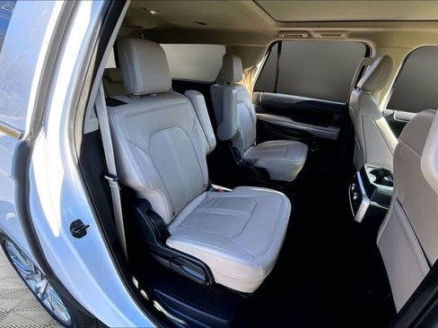 Used 2024 Ford Expedition Max Limited image 17