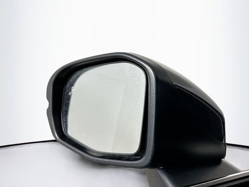 Used 2025 Honda CR-V EX-L image 16