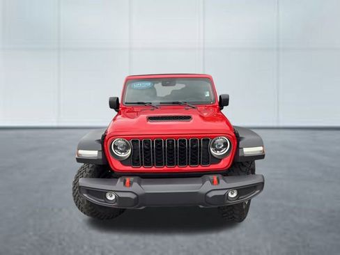 Used 2024 Jeep Gladiator Mojave w/ Technology Group AWD/4WD image 5
