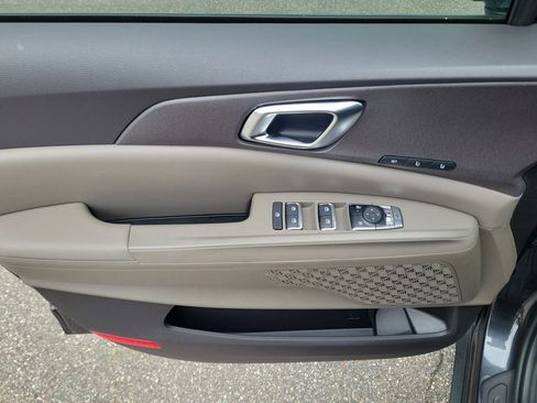 New 2026 Kia Carnival SX FWD image 21