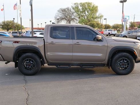 Used 2024 Nissan Frontier PRO-4X w/ Pro Premium Package image 15
