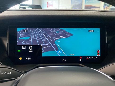 New 2025 GMC Acadia Elevation image 24