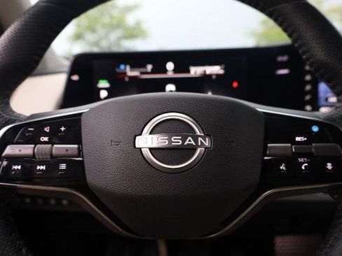 Certified 2023 Nissan Ariya FWD image 9
