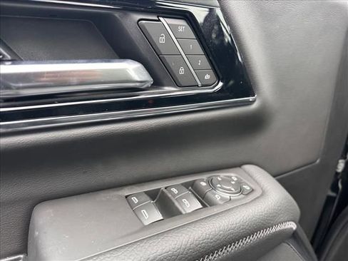 New 2026 GMC Yukon XL Denali w/ Denali Reserve Package image 27