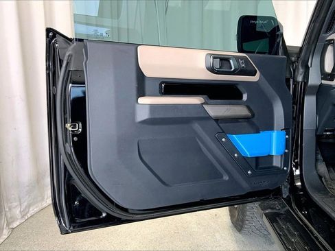 Used 2022 Ford Bronco Wildtrak image 21