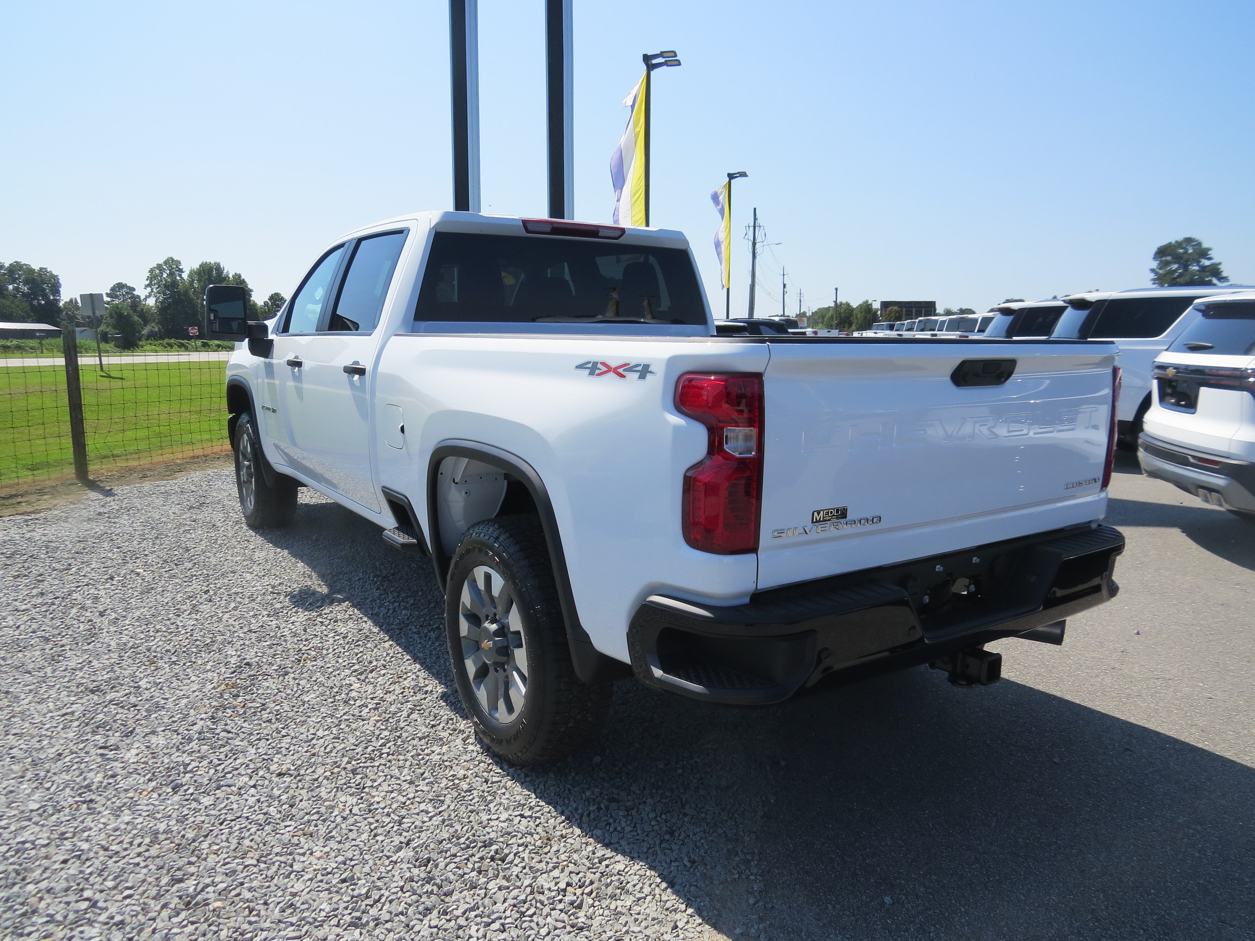 New 2026 Chevrolet Silverado 2500 Custom w/ Custom Value Package AWD/4WD image 4