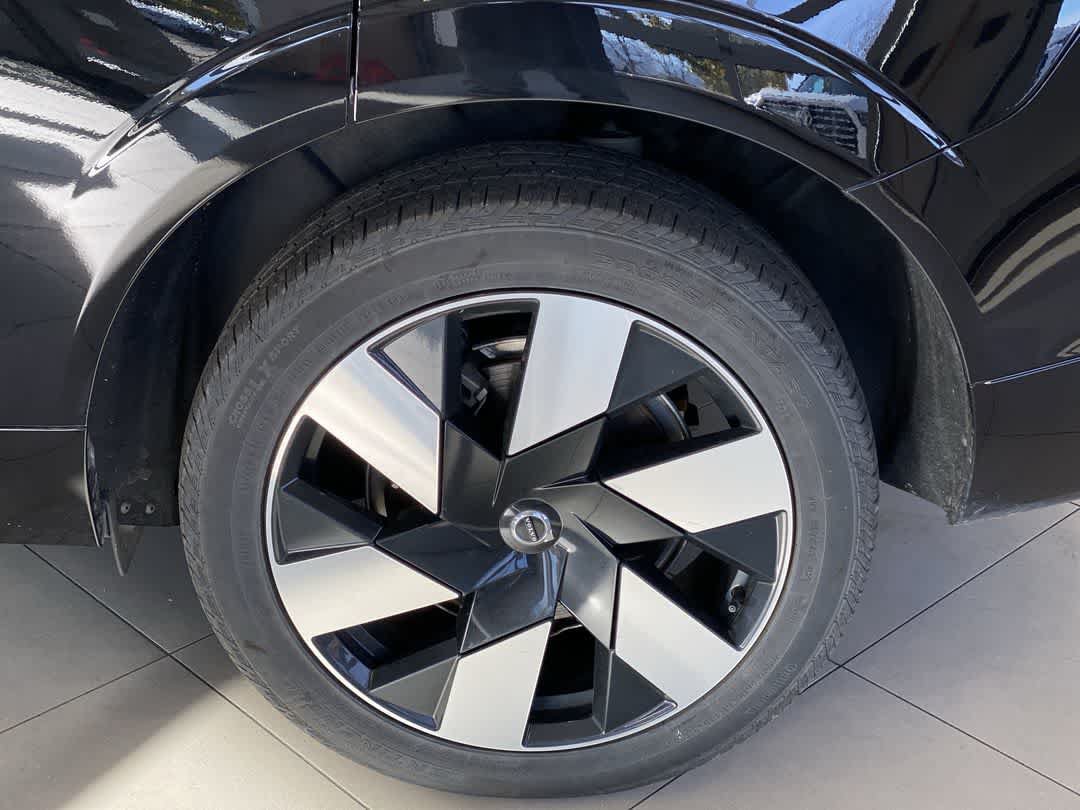 Used 2024 Volvo XC60 T8 Plus w/ Protection Package Premier AWD/4WD image 13