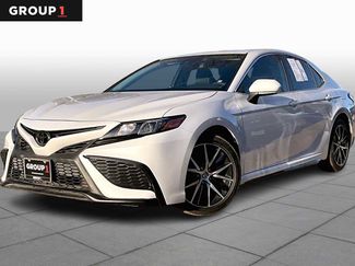 Used 2024 Toyota Camry SE video 1