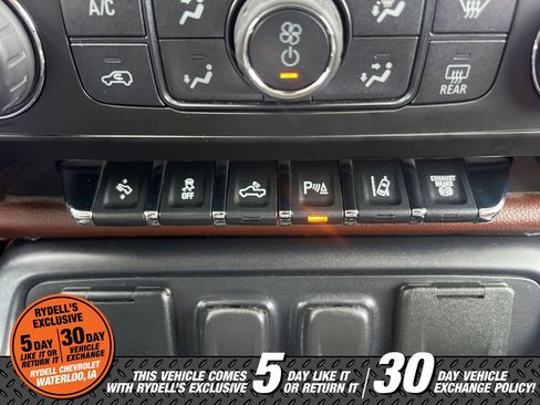 Used 2015 Chevrolet Silverado 2500 High Country w/ Duramax Plus Package image 33