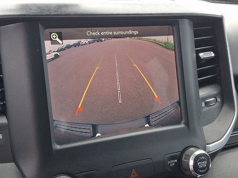 Used 2019 RAM 1500 Big Horn AWD/4WD image 17