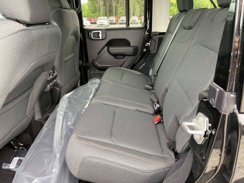 New 2026 Jeep Wrangler Unlimited Sport AWD/4WD image 7