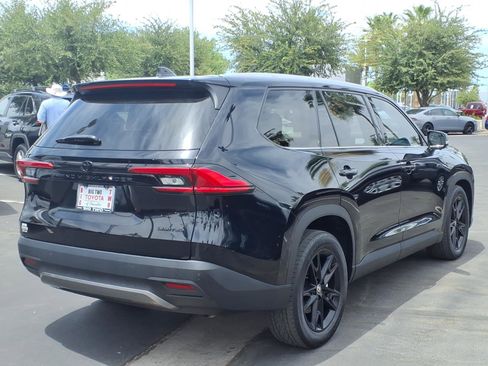 Certified 2024 Toyota Grand Highlander FWD image 4
