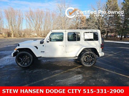 Used 2021 Jeep Wrangler Unlimited Sahara image 1