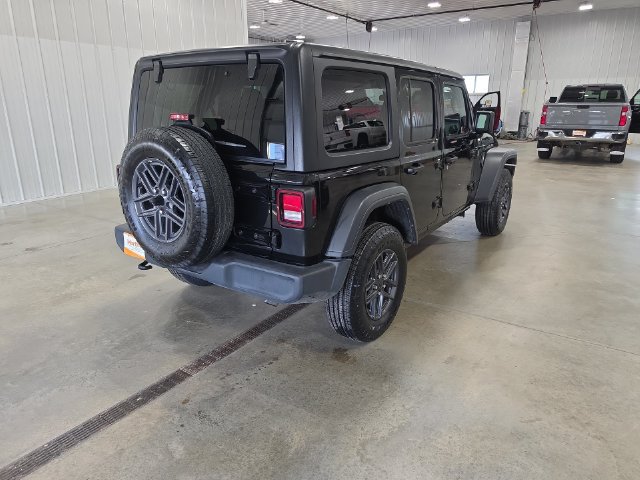 Used 2025 Jeep Wrangler Unlimited Sport AWD/4WD image 8